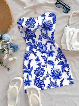 Soleia Plus Size Vintage Floral Cold-Shoulder Sexy Dress, Suitable For Summer, Strapless Dress Chic Dress Blue And White Floral Dress Vacation Dress Blue Floral Dress