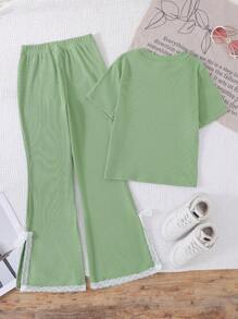 SHEIN 2 件女童青少年休闲绿色短袖蕾丝蝴蝶结 T 恤搭配喇叭花边裤套装，居家和散步穿着舒适，春夏新品 - 綠色 - 查看 2