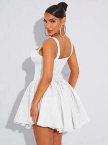 SHEIN SXY 公主风格红色芭蕾舞短裙，适合生日/约会/派对，带内置裙撑（不可拆卸）婚礼宾客礼服女士 - 白色 - 查看 2