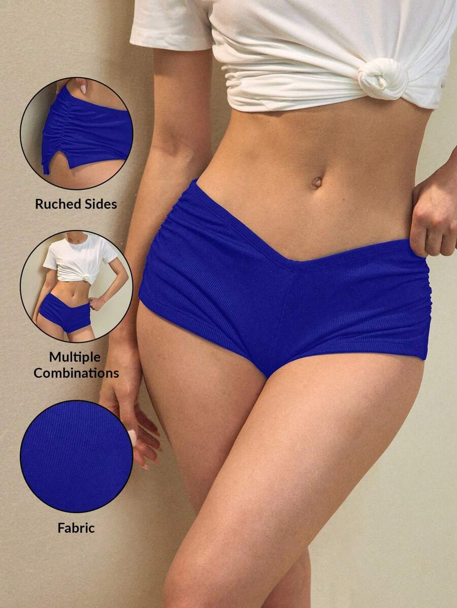 Swim Basics 女式褶皱侧开衩条纹面料修饰臀部和腿部的全黑色平角比基尼泳裤，适合海滩、度假、极简主义风格