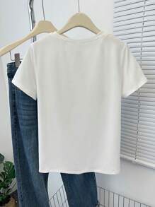 SHEIN Camiseta de mujer de cuello redondo con bloque de color, eslogan y bordado de hibisco para el verano
