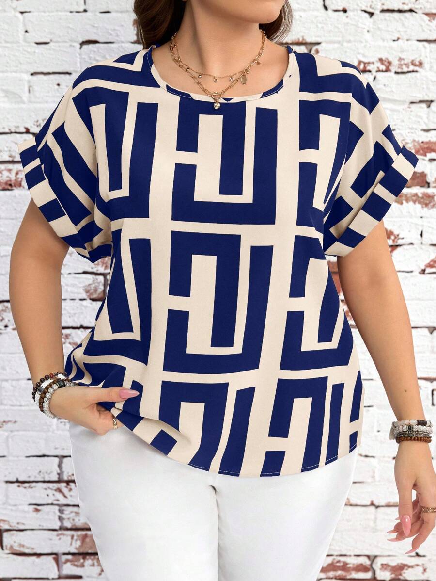 SHEIN LUNE Blouse à manches courtes en forme de chauve-souris avec col rond et imprimé géométrique pour femme grande taille - Bleu et Blanc - Voir 1