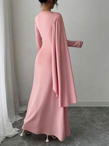Modelyn Abito lungo con maniche lunghe, vita asimmetrica, frange e toppe in rete ricamata per le donne