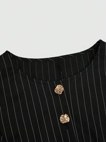 Sweetra Conjunto de traje de talla grande con chaleco de impresión de rayas blancas y negras de un solo botonadura y pantalones plisados de pierna ancha