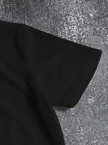 SHEIN Explorewe 小男孩圆领短袖T恤和短裤两件套，夏季时尚 - 黑色 - 查看 4