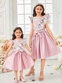 SHEIN Tween Girl Light Pink Delicate Floral Jacquard Splice Elegant Little Princess Summer Wedding Knee Length Dress,Cute Round Neck Ruffle Trim Cap Sleeve - Pink - View 5