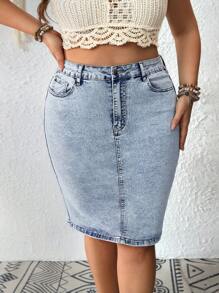 EMERY ROSE Plus Size Casual Vacation Retro Snow Wash Denim Mini Skirt - Blue and White - View 4