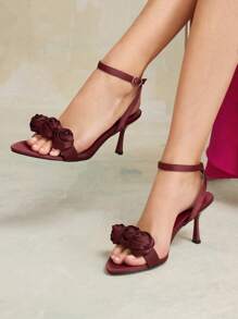 MOTF PREMIUM 女士尖头花卉高跟凉鞋，适合新年假期、情人节、春季鞋、春假复活节舞会高跟鞋