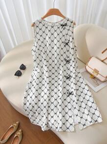 SHEIN Frenchy 大码休闲优雅蝴蝶结无袖开衩圆领连衣裙 - 黑與白 - 查看 2