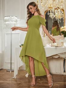 SHEIN Belle Vestido de dama de honor elegante con hombros descubiertos y dobladillo alto-bajo de unicolor para mujeres - Verde militar - Ver 3