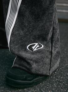 AXEPEAK Pantalones de chándal estilo streetwear de moda con pierna ancha y estampado de copos de nieve, para la escuela