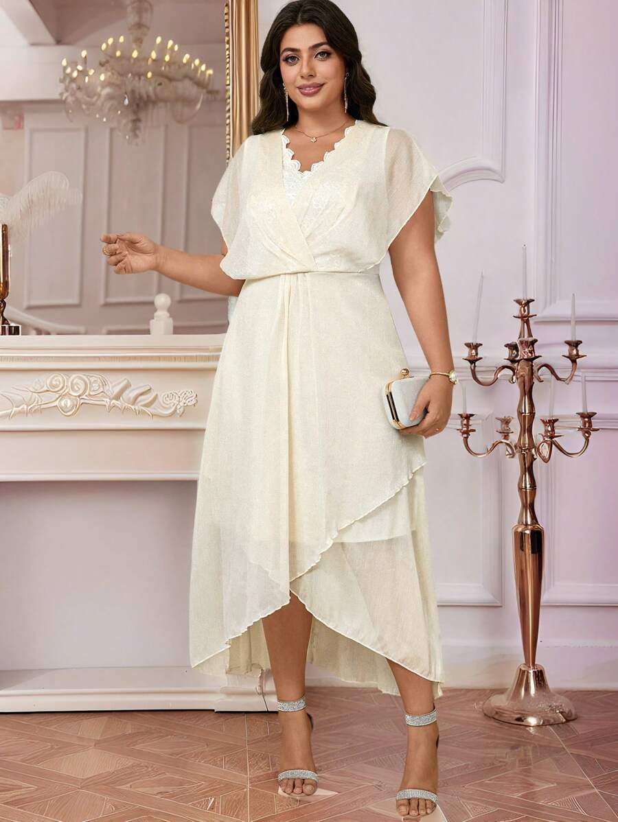 SHEIN Clasi 大码女式纯色撞色蕾丝V领蝙蝠袖短袖优雅连衣裙大码夏季连衣裙大码礼服母亲节妈妈母亲节礼物 - 杏色 - 查看 1