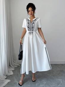 Calvaya Vestito ampio con scollo a V, maniche corte, arricciato in vita, con spacco laterale, con ricamo floreale e a motivi vegetali in stile boho e vintage per donna