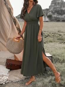 SHEIN PETITE Robe de plage bohème à taille froncée pour femme pour le printemps/été, robe casual pour les trajets, ourlet asymétrique évasé, fentes latérales, manches évasées