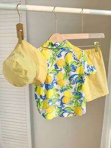 SHEIN Bộ 3 món/Bộ đồ thể thao thường ngày dễ thương cho bé trai, áo sơ mi cổ bẻ, quần short và mũ, thích hợp mặc hàng ngày, đi học, du lịch, thể thao, xuân/hè, nghỉ mát - Nhiều màu - Xem 2