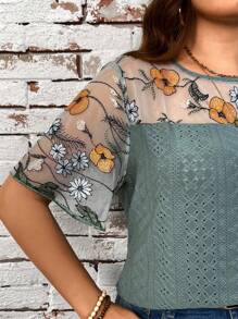 SHEIN CURVE+ Plus Size Embroidery Patchwork T-Shirt, Suitable For Summer Vacation, Curve Plus, Boho Vacation - Green - View 1