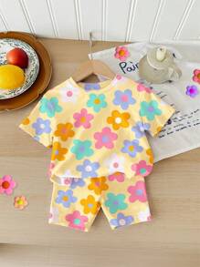 SHEIN 2pcs Young Girl Casual Simple Short Sleeve Top And Shorts Set, Suitable For Summer