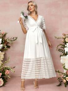 SHEIN 孕妇撞色网眼V领短袖蝴蝶结腰部优雅连衣裙孕妇装 - 白色 - 查看 1