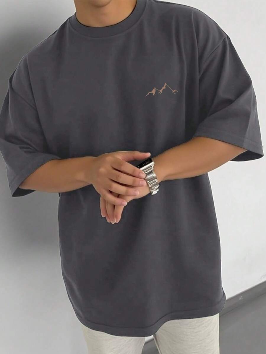 Manfinity Homme Plus Size Men's Streetwear, Minimalist Oversized Short Sleeve T-Shirt, Cropped & Boxy Fit, Modern Clean Design, Fashionable On , Simple Yet Eye-Catching, Casual Everyday Wear, Fashionable Versatile, Ideal Gift For Boyfriend Or Men Men S Oversized T Shirt Oversized T Shirts