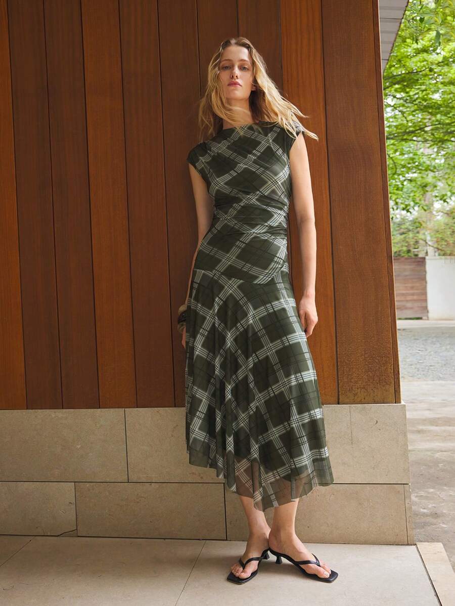 Maija Plaid Print Round Neck Raglan Short Sleeve Women's Fitted Asymmetric Design Casual Dress, Urban Chic Versatile Outerwear For Autumn Beach Dress For Women - Brown - View 1