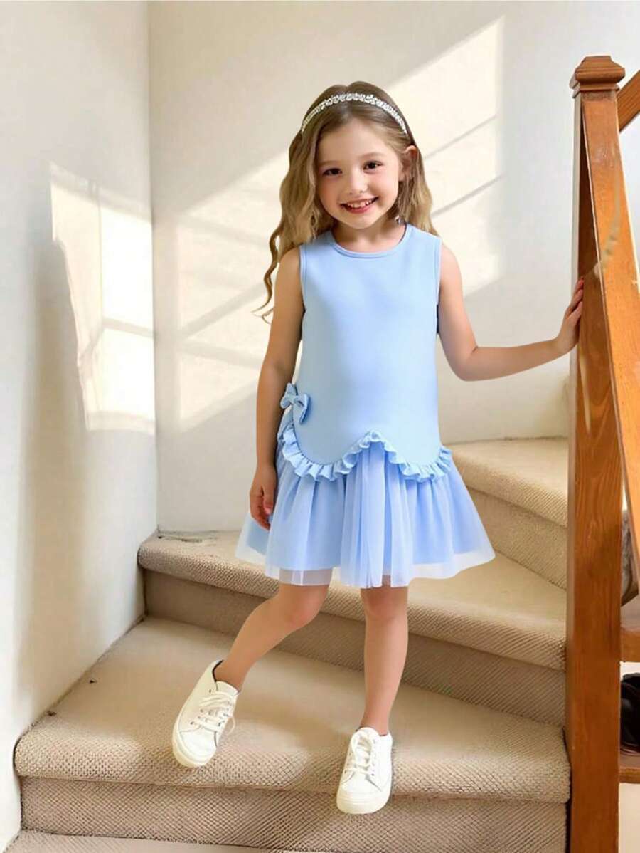 SHEIN Elladie kids Vestido de verano sin mangas con parte superior de tank azul y empalme de malla para niñas jóvenes, vestidos de niña de estilo princesa elegante para playa/resort de moda - Azul - Ver 1