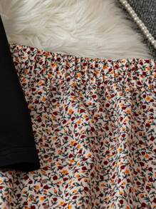 SHEIN Tall 2pcs/Set Women Plus Size Gathered Floral Trim Short Sleeve T-Shirt And Ditsy Floral Pleated Mini Skirt