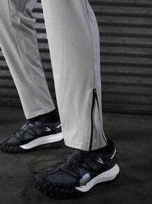 Manfinity Sport Corelite Men's Elastic Waist Pockets Side Split Sports Pants Workout Clothes Running Pants Sweat Pants - Grey - View 4