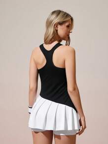 CourtClass Damen Kontrast-Farbiges plissiertes ärmelloses hochwertiges Sport-Kleid mit Hohldetails