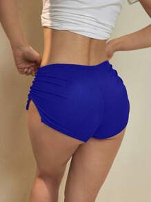 Swim Basics 女式褶皱侧开衩条纹面料修饰臀部和腿部的全黑色平角比基尼泳裤，适合海滩、度假、极简主义风格