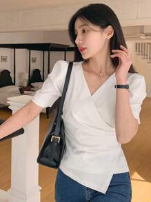 DAZY 女式纯色V领交叉裹身优雅短袖衬衫 - 白色 - 查看 4