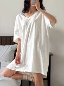 DAZY Simple Solid Color Loose V-Neck T-Shirt Nightgown Pajama