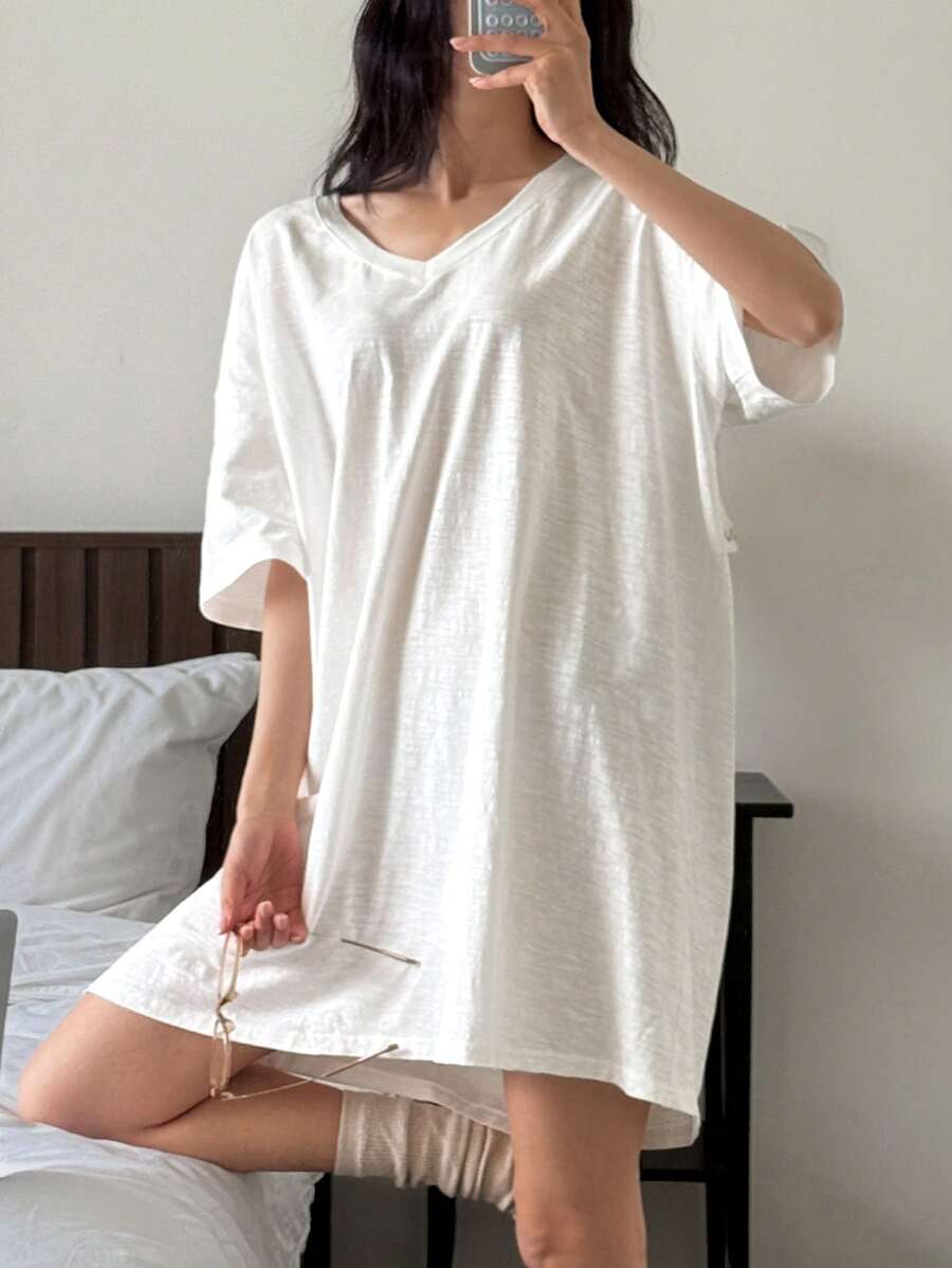 DAZY Simple Solid Color Loose V-Neck T-Shirt Nightgown Pajama