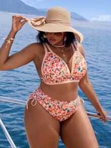 SHEIN Swim Curve Plus Size Women 2Pcs/Set Random Floral Print Ruffled High Waist Adjustable Strap Swimsuit Set, Fashionable For Holiday & Everyday Cute Bikini For Summer Beach Vacation