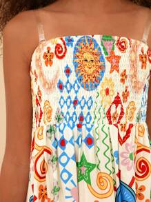 SHEIN Vestido informal con tirantes de espagueti con estampado floral pequeño para niña preadolescente de vacaciones en la playa, conjunto a juego de mamá e hija (se venden 3 piezas por separado)