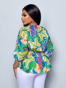 SOLERSUN New Spring And Summer Plus Size Women's Vacation Casual Outing Digital Flower Pleated Ruffle Bat Wing Sleeve Shirt - Green - View 3