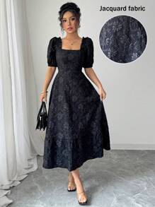 Selianne Váy đi nghỉ chữ A tay loe họa tiết hoa cúc vải jacquard trơn màu cho nữ - màu đen - Xem 1