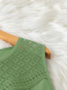 SHEIN LUNE Plus Size Solid Color Lace Patchwork Round Neck Casual Top For Summer - Green - View 4