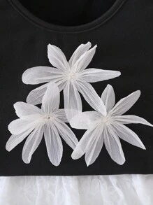 SHEIN 2pcs/Set Tween GirlsSolid Floral 3D Decor Tank Top & Floral Bubble Skirt. 3D Floral Pattern Embellishment, Stylish Silhouette. This Outfit Is Suitable For Various Occasions, Whether Family Gatherings Or Outdoor Activities, Allowing Tween Girlsto Be The Spotlight With An Elegant Presence. - Black and White - View 8