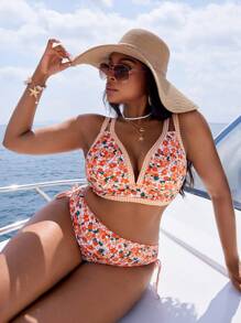 SHEIN Swim Curve Plus Size Women 2Pcs/Set Random Floral Print Ruffled High Waist Adjustable Strap Swimsuit Set, Fashionable For Holiday & Everyday Cute Bikini For Summer Beach Vacation