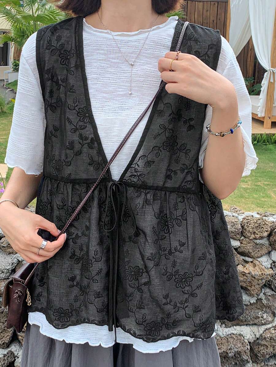 FRIFUL Women's Loose T-Shirt, Textured Fabric, Round Neck, Mid-Sleeve, Casual Summer Wear - Black - View 1