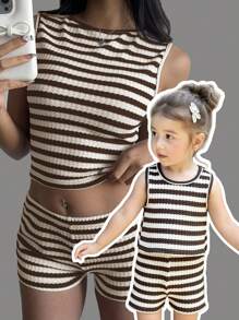 SHEIN Baby Girl Cute Summer Knit Striped Top With Elastic Waist Shorts Set - Brown - View 9