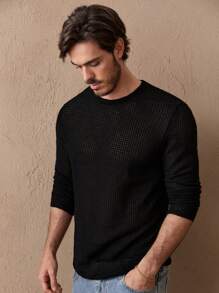 Manfinity NXTstreet Men Solid Round Neck Tee - Black - View 1