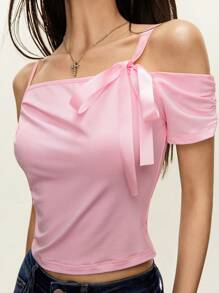 Rina Fox Camiseta corta de mujer con manga corta, cuello asimétrico y nudo delantero