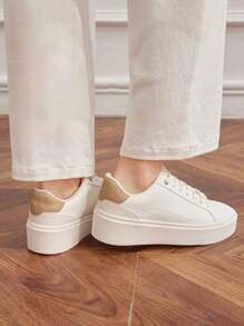 MOTF PREMIUM WOMEN'S THICK-SOLED COMFORTABLE CASUAL ATHLETIC SHOES VACATION SHOES, SUMMER SPORTS SHOES, FOR NEW YEAR HOLIDAY, SPRING SHOES EASTER TAINERS