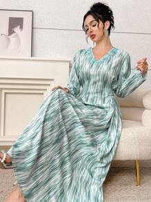 Al Najma Damen elegantes langärmliges Kleid mit ganzflächigem Muster und tailliertem Bund, dezent