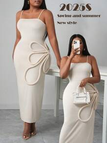 Slaydiva Abito bianco midi dalla vestibilità aderente, con applicazioni floreali, elegante, adatto a feste e appuntamenti, collezione primavera/estate 2025, taglie comode