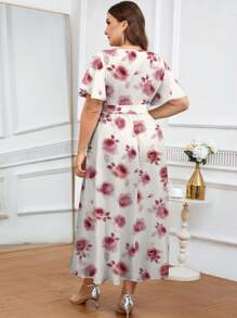 Modelyn Plus Size V-Neck Casual Short Sleeve Dress, Suitable For Summer - Multicolor - View 2