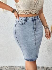 EMERY ROSE Plus Size Casual Vacation Retro Snow Wash Denim Mini Skirt - Blue and White - View 1