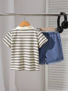SHEIN Set de 2 piezas para niños niños estilo coreano casual con camisa polo de manga corta a rayas y pantalones cortos de mezclilla, adecuado para ir y venir, escuela, uso diario casual, vacaciones, deportes, primavera, verano, otoño e invierno - Multicolor - Ver 3
