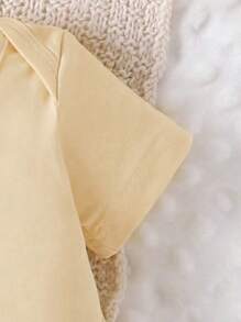 SHEIN Playful Pals Baby Boy Casual Car & Letter Print Short Sleeve Bodysuit, Summer - Yellow - View 4